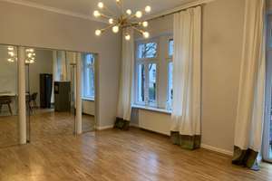 Sanierte Albau Wohnung mit 4 Balkonen : freundliche 4,5-Zimmer-Wohnung in Wiesbaden – Rauenthaler Straße 4, 65197 Rheingauviertel / Hollerborn, Wiesbaden – Vorschaubild 13