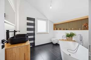 Ihr neues Zuhause – voller Licht, Wärme und besonderem Charme – Die vollständige Adresse der Immobilie erhältst du vom Anbieter., 40472 Rath, Düsseldorf – Vorschaubild 12