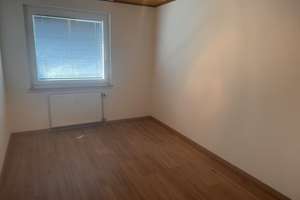 Weitblick-Balkon in der 4. Etage mit 4 Zimmern in Remscheid – Henkelshof 5-7, 42897 Henkelshof, Remscheid – Vorschaubild 18