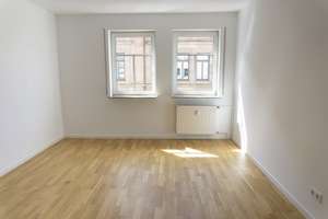 Seniorengerechte 2-Zimmer Wohnung im 2. OG mit Aufzug in Fürth Altstadt/Innenstadt – Rosenstraße 16, 90762 Altstadt, Innenstadt, Fürth – Vorschaubild 11