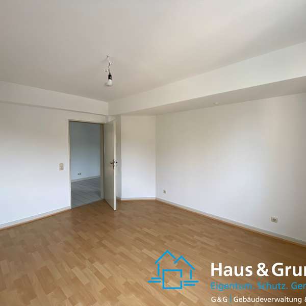 ***charmante 2-Zimmer-Wohnung in zentraler Fußgängerzone - WG-geeignet***