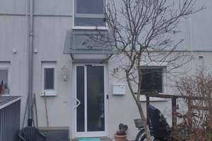 Charmantes Reihenmittelhaus mit 5 Zimmern in Walldorf von Privat – Die vollständige Adresse der Immobilie erhältst du vom Anbieter., 69190 Walldorf – Vorschaubild 1