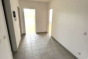 Geräumige Dachgeschoss-Wohnung mit Loggia und Garage in ruhiger Anliegerstraße! – Die vollständige Adresse der Immobilie erhältst du vom Anbieter., 46149 Schwarze Heide, Oberhausen – Vorschaubild 2