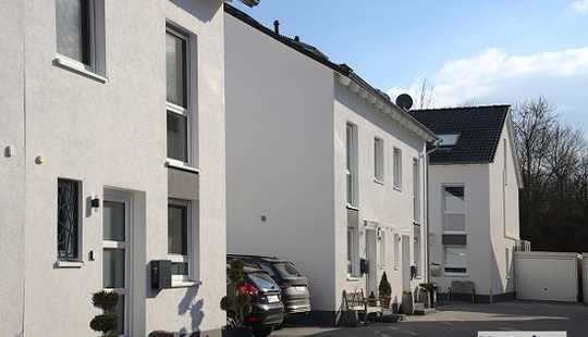 Bild von 2-Familienhaus mit Garage - provisionsfrei
