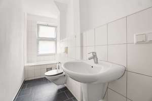 Stilvolle 4-Zimmer-Wohnung mit Charme und vielseitigem Wohnkonzept in Charlottenburg – Die vollständige Adresse der Immobilie erhältst du vom Anbieter., 10589 Charlottenburg, Berlin – Vorschaubild 6