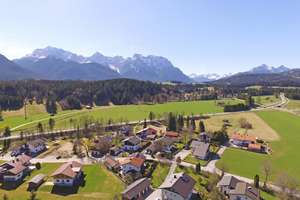 Charmantes Landhaus mit vielfältigen Nutzungsmöglichkeiten – Die vollständige Adresse der Immobilie erhältst du vom Anbieter., 82494 Krün – Vorschaubild 3