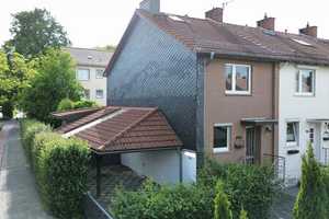 Reihenendhaus mit angrenzendem Carport in Huchting – Bremen – Vorschaubild 1