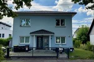 Einfamilienhaus mit 5 Zimmern in Berlin Rudow