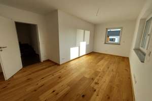 Modern & Energiesparend: Neubau (KfW 40) inkl PV und KfW Darlehen – Die vollständige Adresse der Immobilie erhältst du vom Anbieter., 94436 Simbach – Vorschaubild 3