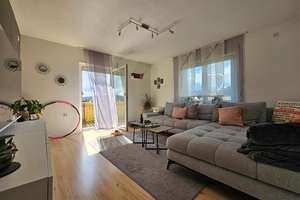 Ihr neues Zuhause mit Potenzial – Zweifamilienhaus mit großem Garten in bevorzugter Lage von Plech – Die vollständige Adresse der Immobilie erhältst du vom Anbieter., 91287 Plech – Vorschaubild 6
