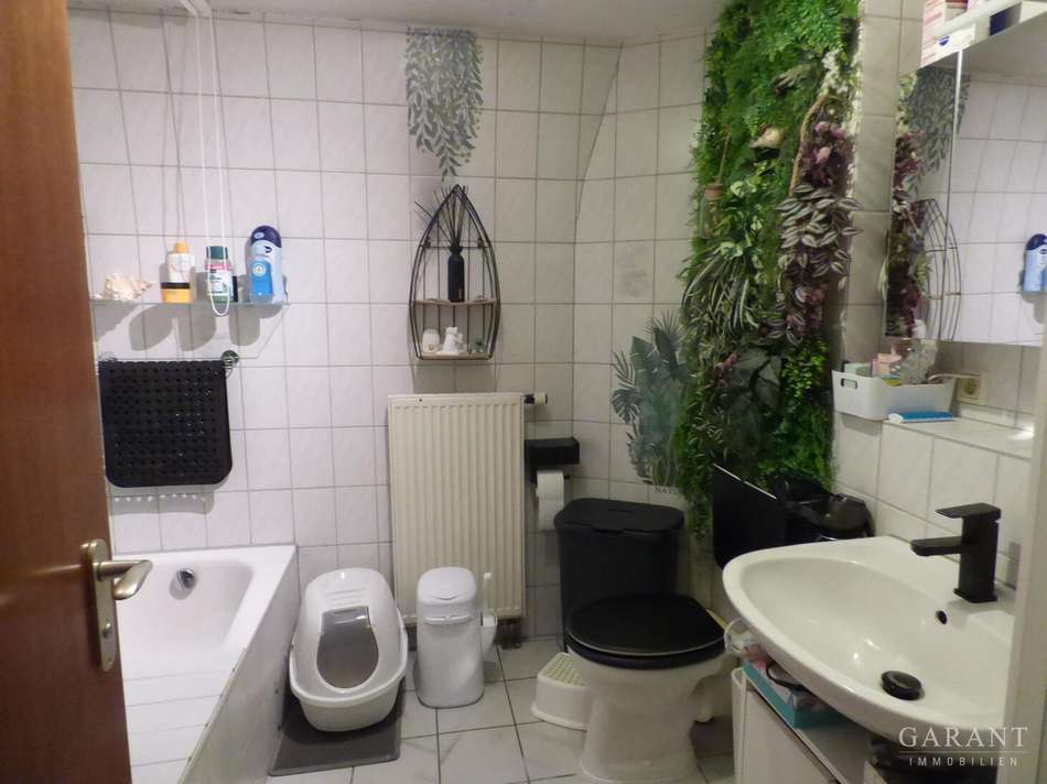 Bad mit Wanne