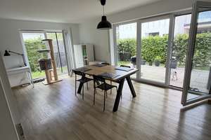 Exklusives  Wohnen mit Terrasse und Gartenteil am Ortsrand – Die vollständige Adresse der Immobilie erhältst du vom Anbieter., 72768 Oferdingen, Reutlingen – Vorschaubild 2