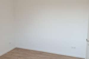 Komplett modernisierte 2-Zimmer DG-Wohnung mit EBK in der Stadtmitte Düsseldorfs – Am Wehrhahn 52, 40211 Stadtmitte, Düsseldorf – Vorschaubild 5