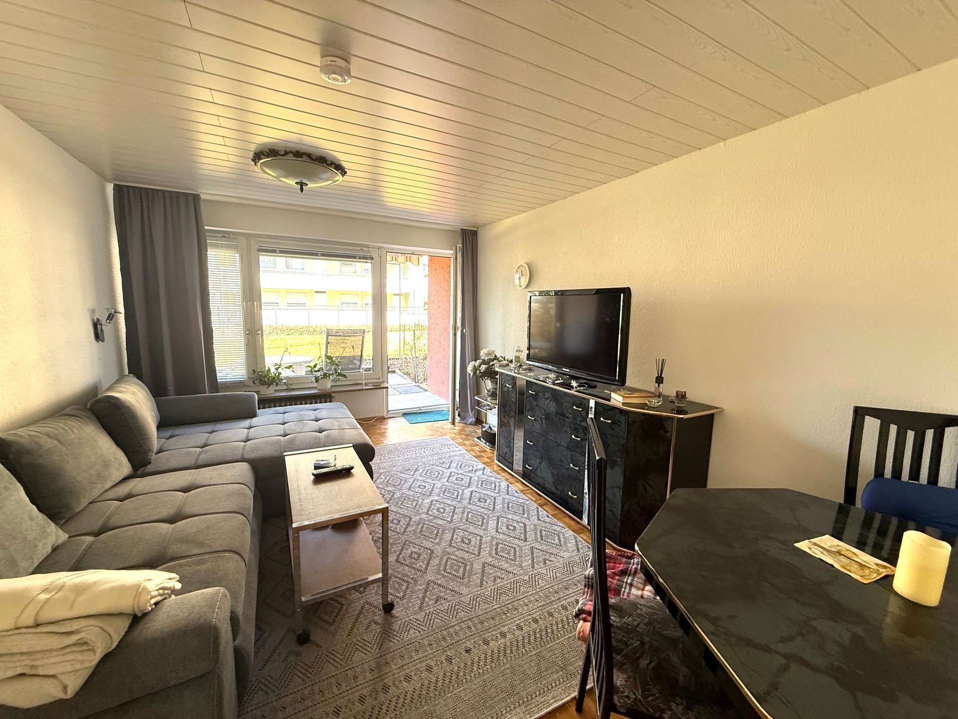 Immobilie in Planegg - *** Helle 4-Zimmer-Wohnung, ruhige Lage, mit Südloggia und einer Westterrasse *** *** - Bild 9