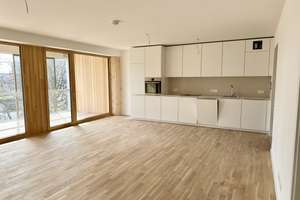 Sonnige 3-Zimmer Wohnung mit Gäste-WC und Bergblick