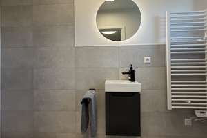 Provisionsfrei vom Eigentümer: Neuwertiges Massivhaus (A+) mit Wärmepumpe, Designerküche & Wallbox – Die vollständige Adresse der Immobilie erhältst du vom Anbieter., 95326 Kulmbach – Vorschaubild 28