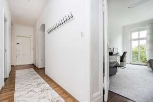 Charmante, geräumige Altbau-Wohnung im Zentrum von Tegel - Bezugsfrei zum Wunschzeitraum – Die vollständige Adresse der Immobilie erhältst du vom Anbieter., 13507 Tegel, Berlin – Vorschaubild 4