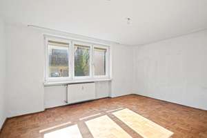 Dreifamilienhaus mit Entwicklungspotenzial und großzügigem Garten – Die vollständige Adresse der Immobilie erhältst du vom Anbieter., 78464 Allmannsdorf, Konstanz – Vorschaubild 11