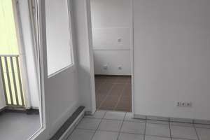 Komplett renovierte modernisierte Wohnung mit Aufzug, Balkon Blick ins Grüne TG-Stellplatz optional – Gabelsbergerstraße 23, 41065 Hardterbroich-Pesch, Mönchengladbach – Vorschaubild 3