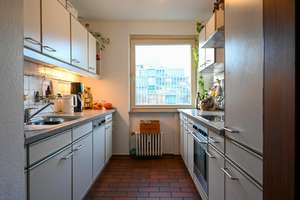 3-Zimmer-Wohnung in zentraler Lage – Die vollständige Adresse der Immobilie erhältst du vom Anbieter., 70182 Rathaus, Stuttgart – Vorschaubild 2