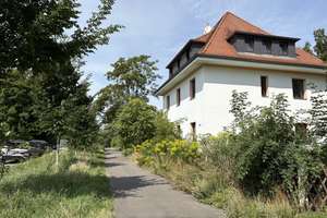 Property thumbnail 2