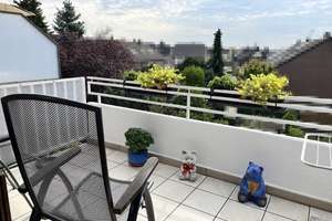 Helle 3-Raum-Wohnung mit Balkon und Stellplatz, ruhig gelegen in Duisburg-Bergheim