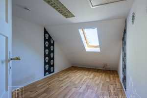 Landhaus mit zwei Wohneinheiten und Doppelgarage – Aurich (Kreis) – Vorschaubild 11