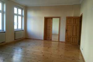große 3-Zimmer Wohnung am Fuße des Marienberges