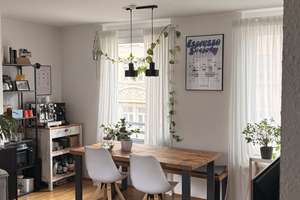 Lichtdurchflutete 2-Zimmer-Wohnung mit großer Loggia In Stuttgart-Süd