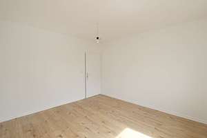Modernisierte 3-ZKB-Wohnung mit Balkon, EBK und Garage in Kassel-Kirchditmold – 34130 Kirchditmold, Kassel – Vorschaubild 10