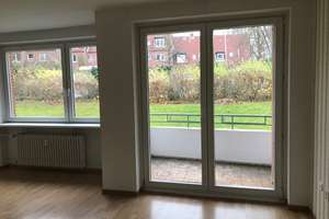 Modernisierte Wohnung mit vier Zimmern und Balkon in Kiel – Bräutigamweg 15, 24159 Holtenau, Kiel – Vorschaubild 2