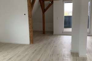Top Dachgeschosswohnung mit Einbauküche/ Balkon – Henschelstr 1, 38114 Viewegsgarten-Bebelhof, Braunschweig – Vorschaubild 2