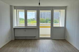 Einkommensorientierte Miete- 3 Personen Haushalt mit WBS-Berechtigung gesucht – Dannenwalder Weg 112, 13439 Märkisches Viertel, Berlin – Vorschaubild 4
