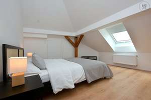 Toll und stilvoll möblierte Maisonette-Wohnung mit Balkon im beliebten Stuttgarter Westen – Die vollständige Adresse der Immobilie erhältst du vom Anbieter., 70563 Hölderlinplatz, Stuttgart – Vorschaubild 2