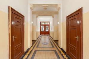 Lichtdurchflutetes Penthouse Feeling – Große Dachgeschosswohnung mit Terrasse im Stephankiez – Die vollständige Adresse der Immobilie erhältst du vom Anbieter., 10559 Moabit, Berlin – Vorschaubild 2