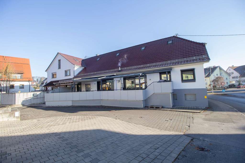 Immobilie in Ostrach - Sanierte Doppelhaushälfte im Zentrum von Ostrach - Bild 2