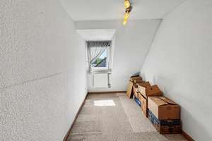 Reihenmittelhaus mit viel Potenzial und zwei Stellplätzen in Wuppertal-Langerfeld – Die vollständige Adresse der Immobilie erhältst du vom Anbieter., 42389 Langerfeld-Beyenburg, Wuppertal – Vorschaubild 5