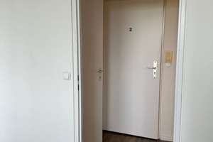 Renovierte 2 Zimmer Wohnung mit Loggia – Helsinkistraße 6, 24109 Mettenhof, Kiel – Vorschaubild 5