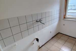 Gemütliche 2-Zimmer-Dachgeschosswohnung in Remscheid – frisch renoviert, zentral gelegen! – Baustraße 7, 42853 Scheid, Remscheid – Vorschaubild 8