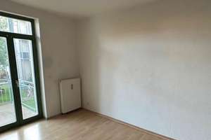 Lukratives Mehrfamilienhaus mit 10 Wohnungen, Faktor 14, optimierbar – Potenzial für Wertsteigerung – Die vollständige Adresse der Immobilie erhältst du vom Anbieter., 9126 Gablenz, Chemnitz – Vorschaubild 13