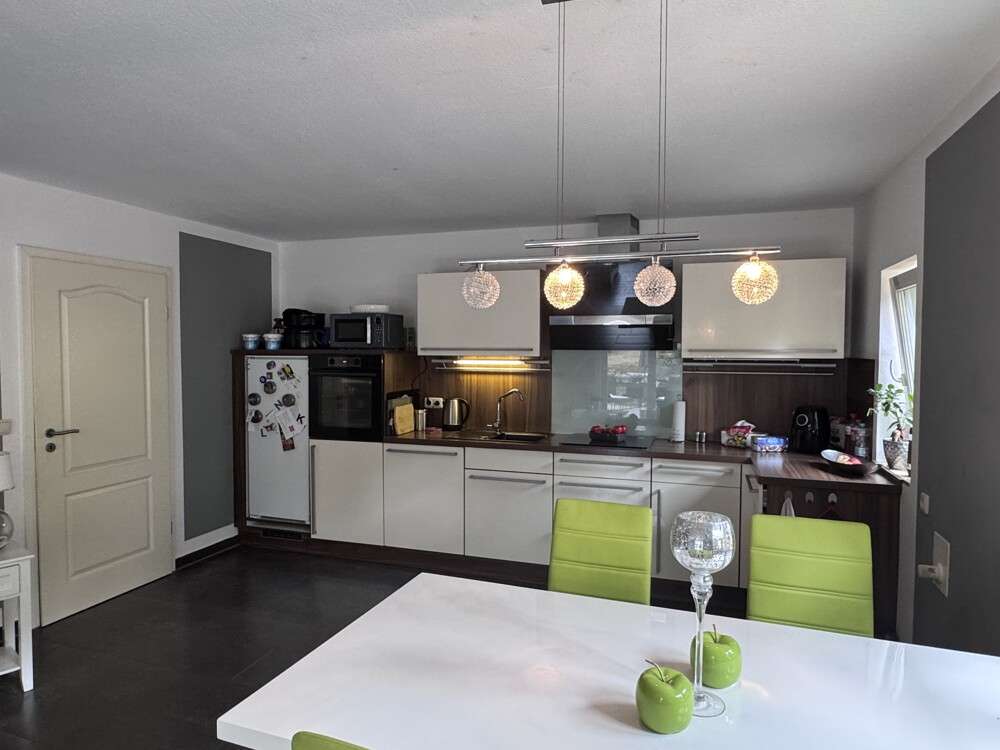 Immobilie in Bergen auf Rügen - Ihr neues Familienparadies auf Rügen: Doppelter Wohn(t)raum mit Charme und Platz! - Bild 6