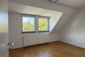 Helle Dachgeschosswohnung mit weitläufigem Grünblick in Köln-Marienburg – 50968 Marienburg, Köln – Vorschaubild 9