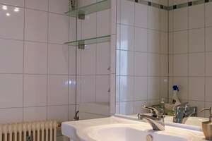 Exklusiv Wohnen im Arabellapark: Apartment mit Pool & neuer Küche – Daphnestraße 32, 81925 Parkstadt, München – Vorschaubild 4