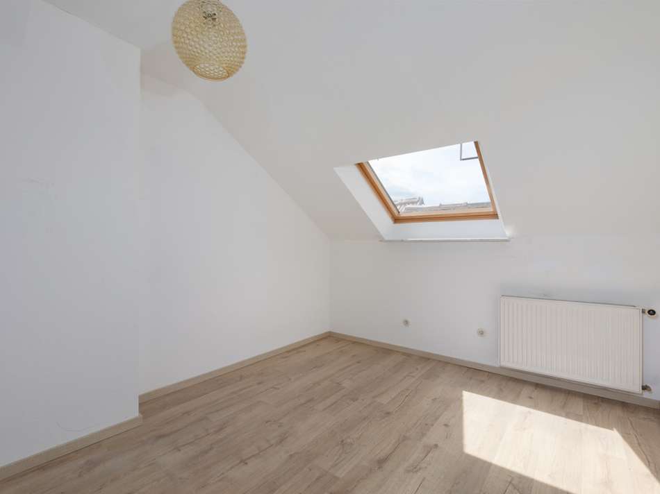 Zimmer DG Hinterhaus
