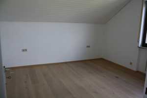 Schönes Haus mit fünf Zimmern in Esslingen (Kreis),  in idyllischer Lage von Aichwald – Esslingen (Kreis) – Vorschaubild 13