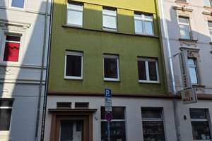 City-Rand: gut-geschnittene 2,5.Zimmerwohnung im 3.OG eines Altbaus! (360°Rundgang)