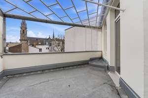 Stilvolles Gründerzeithaus mit 341m² Wohnfläche verteilt auf drei Wohneinheiten im Bonner Zentrum – Die vollständige Adresse der Immobilie erhältst du vom Anbieter., 53111 Bonn-Zentrum, Bonn – Vorschaubild 79