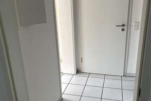 SEHR SCHÖNE MAISONETTE WOHNUNG 3 RAUM MIT 2 BÄDERN IN RUHIGER GRÜNER ZENTRALER LAGE VON BOCHUM – Die vollständige Adresse der Immobilie erhältst du vom Anbieter., 44793 Kruppwerke, Bochum – Vorschaubild 31