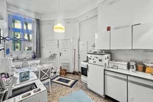 Friedenauer Altbau-Traum: 5,5-Zimmer-Wohnung mit Südost-Balkon in Berlin Friedenau – Die vollständige Adresse der Immobilie erhältst du vom Anbieter., 12161 Friedenau, Berlin – Vorschaubild 5