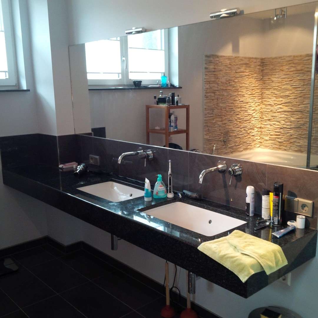 Immobilie in Kleines Wiesental - Einfamilienhaus KfW-75, Solarthermie-Anlage, Doppelgarage, ohne Keller provisionsfrei - Bild 2